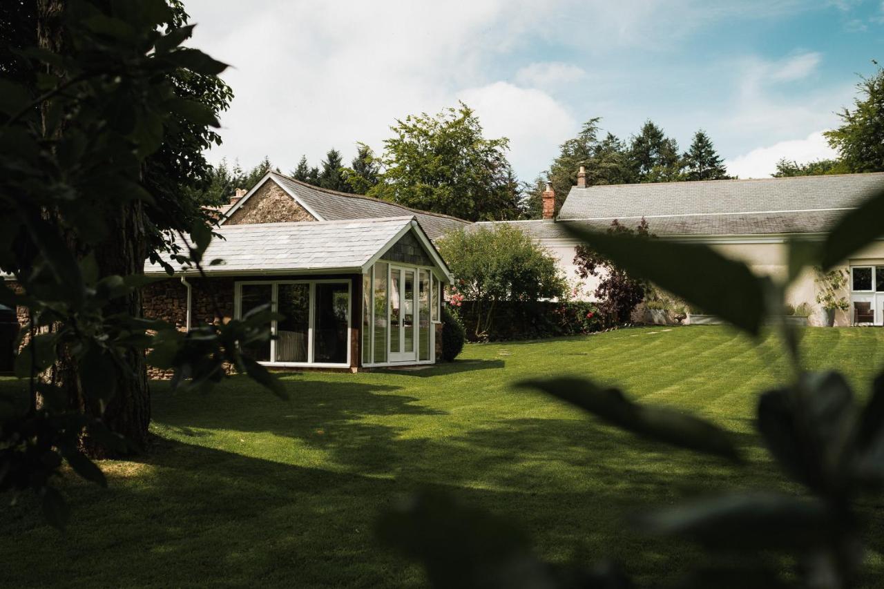 Stoodleigh Court Coach House Acomodação com café da manhã Tiverton  Exterior foto