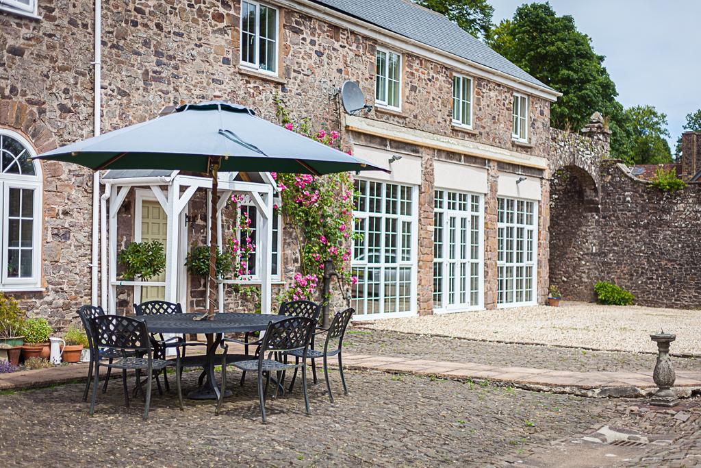 Stoodleigh Court Coach House Acomodação com café da manhã Tiverton  Exterior foto