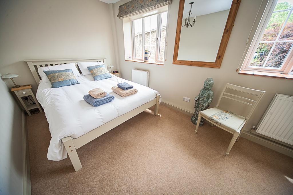 Stoodleigh Court Coach House Acomodação com café da manhã Tiverton  Quarto foto